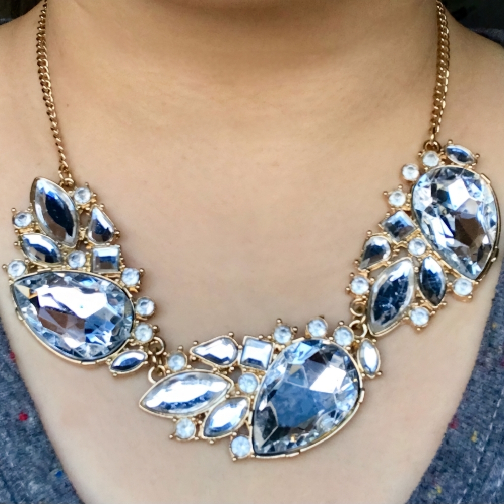 Clear & Gold Style Statement Necklace